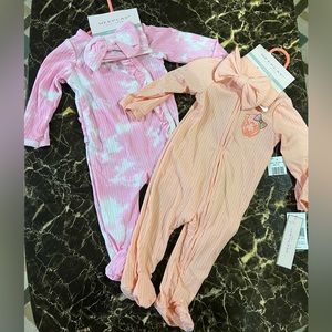 Sleepers Wee play bundle of 2 pc Layette set come with a head bow both a…